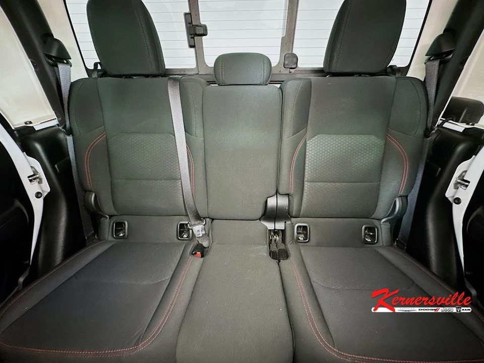 2021 Jeep JT Gladiator - Image 13 of 24