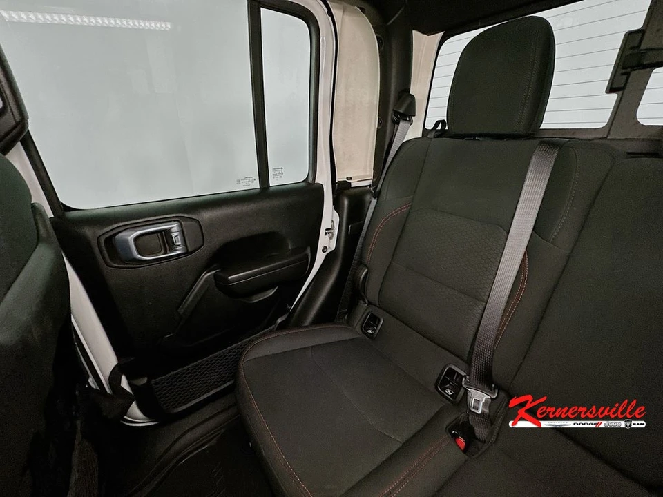2021 Jeep JT Gladiator - Image 12 of 24