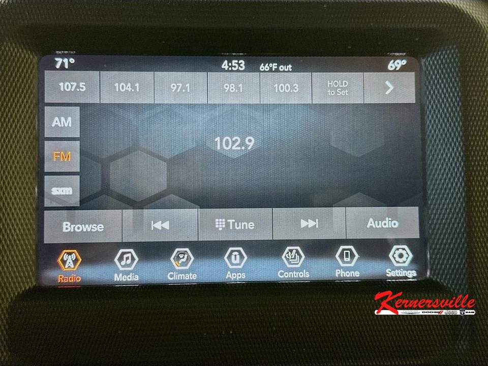 2021 Jeep JT Gladiator - Image 17 of 24