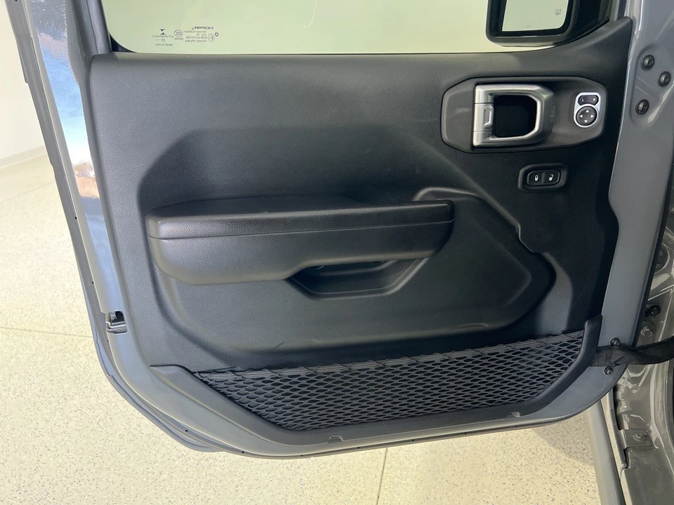 2021 Jeep JT Gladiator - Image 18 of 21