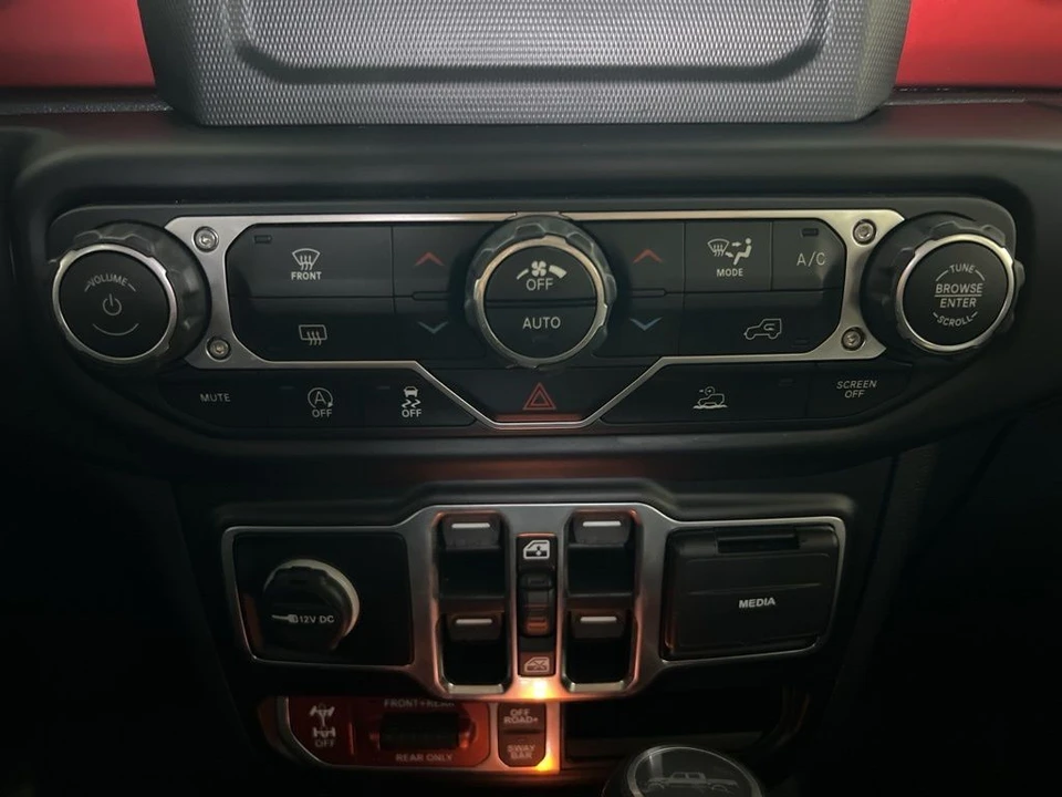 2021 Jeep JT Gladiator - Image 15 of 21