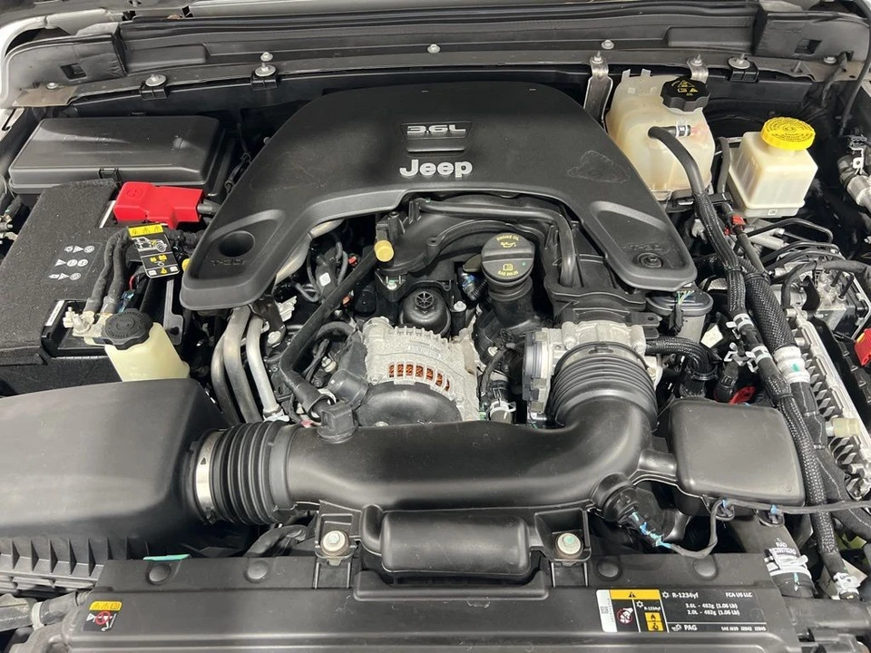 2021 Jeep JT Gladiator - Image 24 of 27