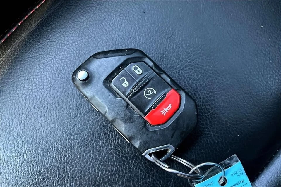 2021 Jeep JT Gladiator - Image 10 of 20
