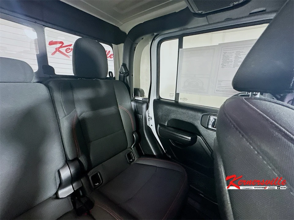 2021 Jeep JT Gladiator - Image 14 of 21