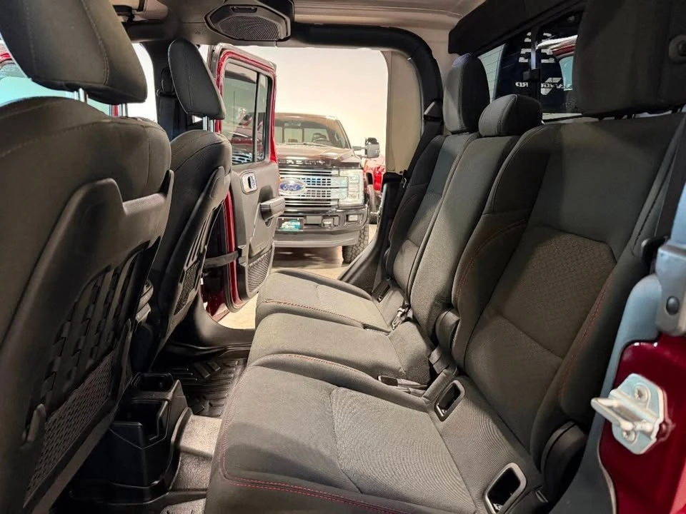 2021 Jeep JT Gladiator - Image 11 of 20