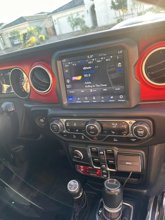 2021 Jeep JT Gladiator - Image 29 of 31