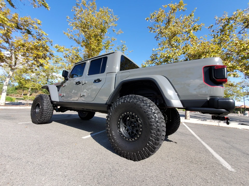 2021 Jeep JT Gladiator - Image 14 of 31