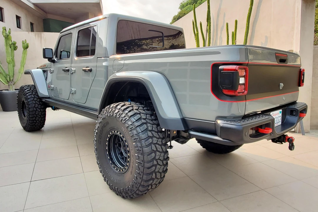 2021 Jeep JT Gladiator - Image 4 of 31