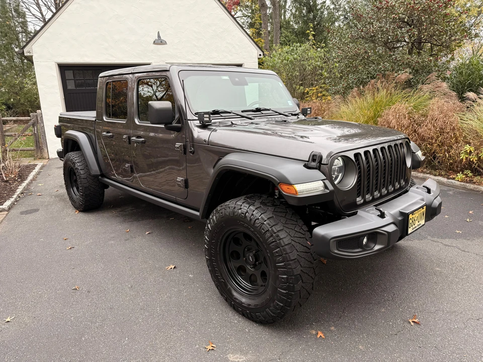 2021 Jeep JT Gladiator - Image 11 of 31