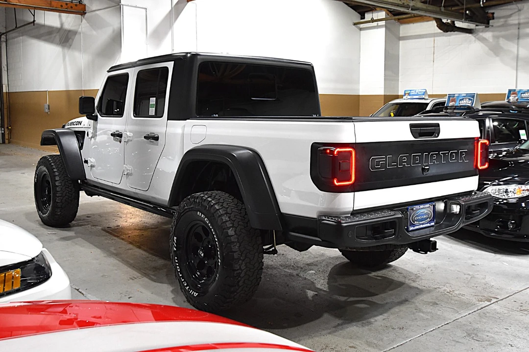 2021 Jeep JT Gladiator - Image 16 of 21