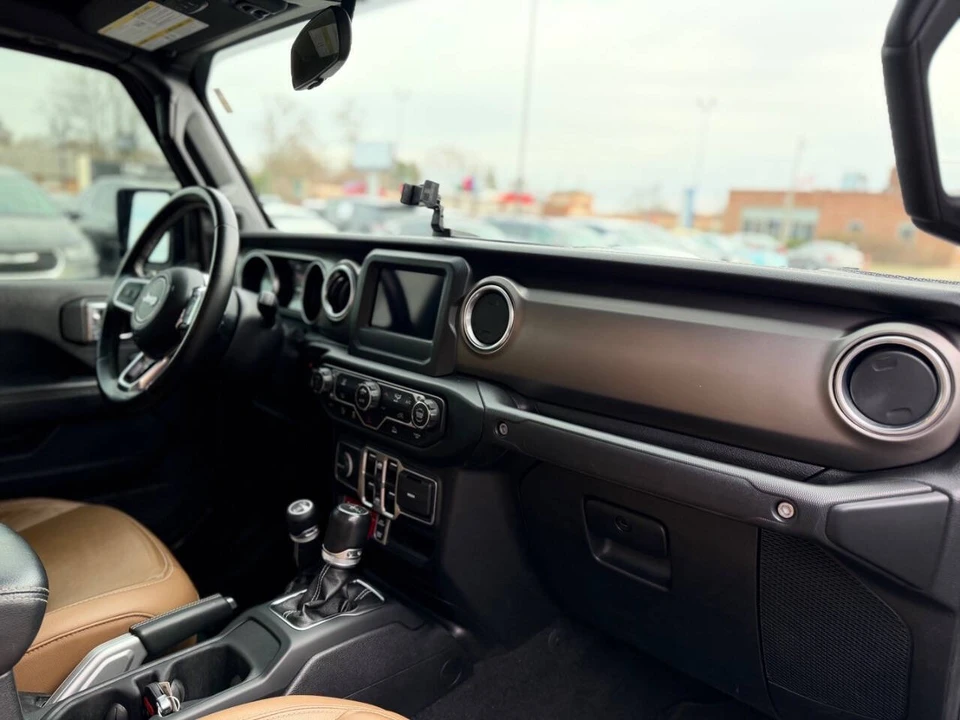 2021 Jeep JT Gladiator - Image 15 of 21