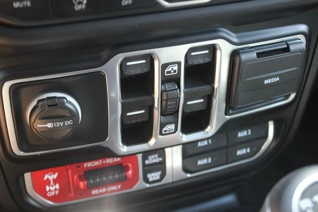 2021 Jeep JT Gladiator - Image 10 of 20