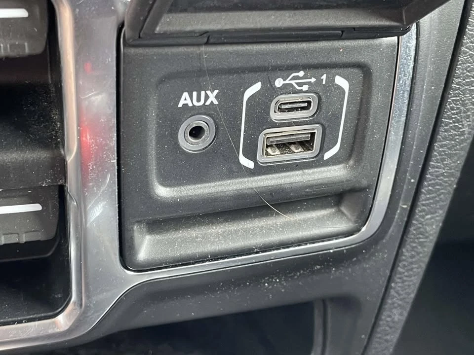 2021 Jeep JT Gladiator - Image 15 of 16