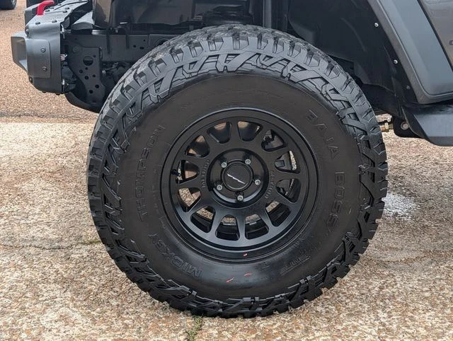 2021 Jeep JT Gladiator - Image 10 of 20