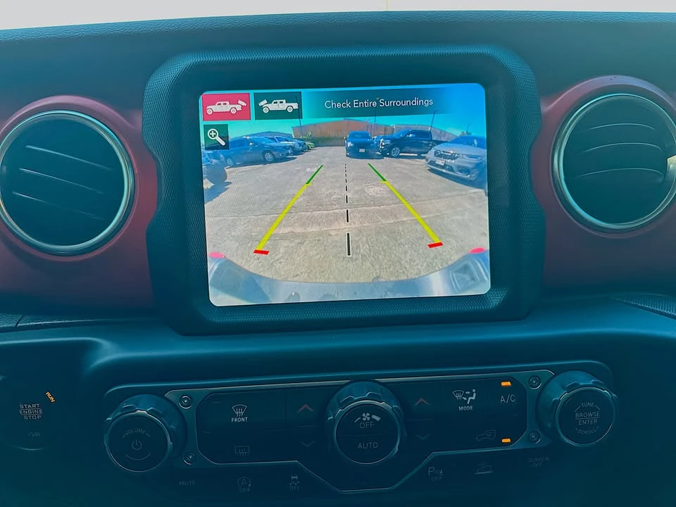 2021 Jeep JT Gladiator - Image 9 of 15
