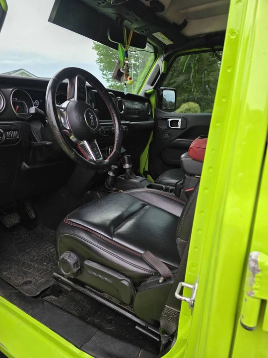 2021 Jeep JT Gladiator - Image 12 of 19