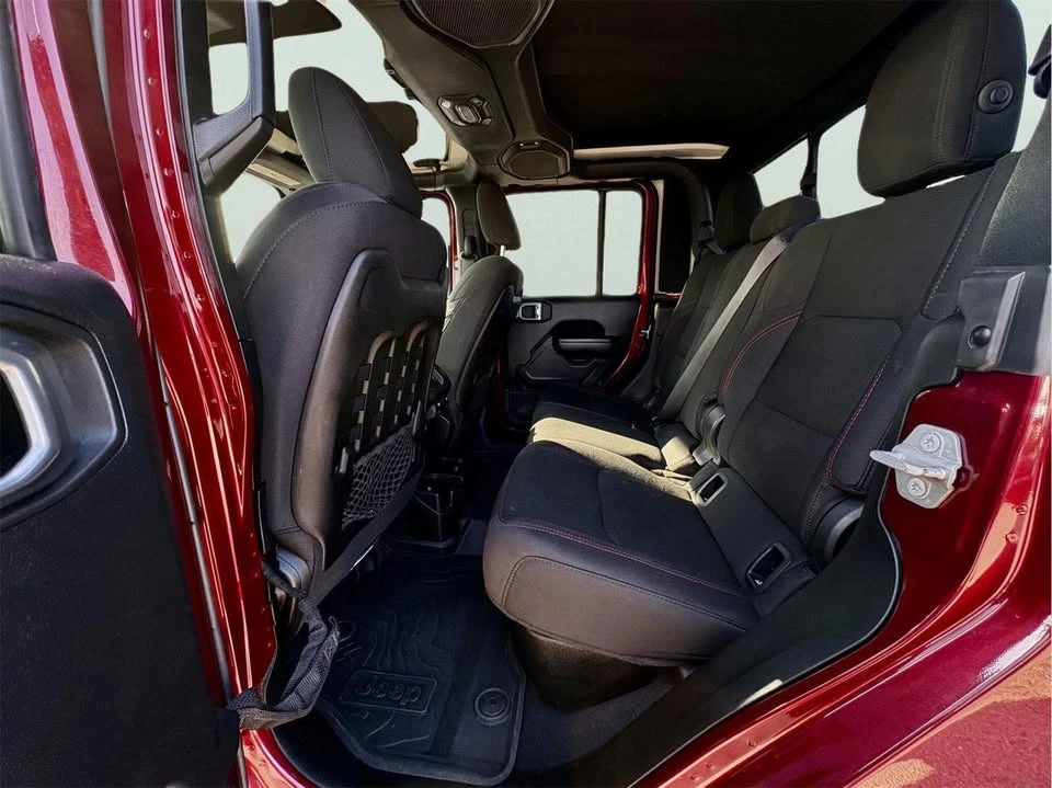 2021 Jeep JT Gladiator - Image 18 of 19