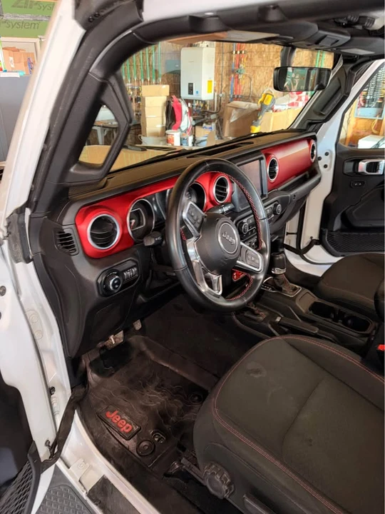 2021 Jeep JT Gladiator - Image 11 of 17