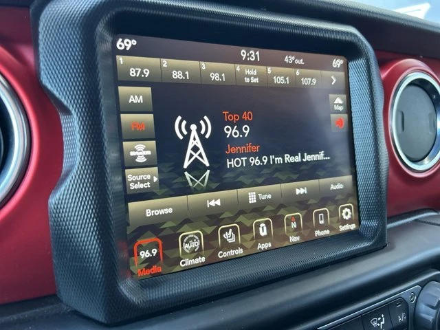 2021 Jeep JT Gladiator - Image 17 of 20