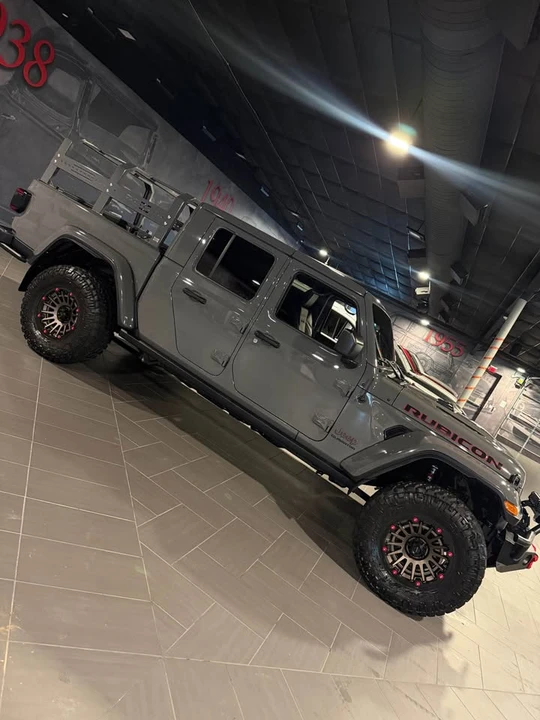 2021 Jeep JT Gladiator - Image 2 of 8