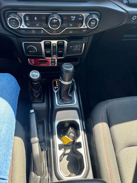 2021 Jeep JT Gladiator - Image 10 of 13