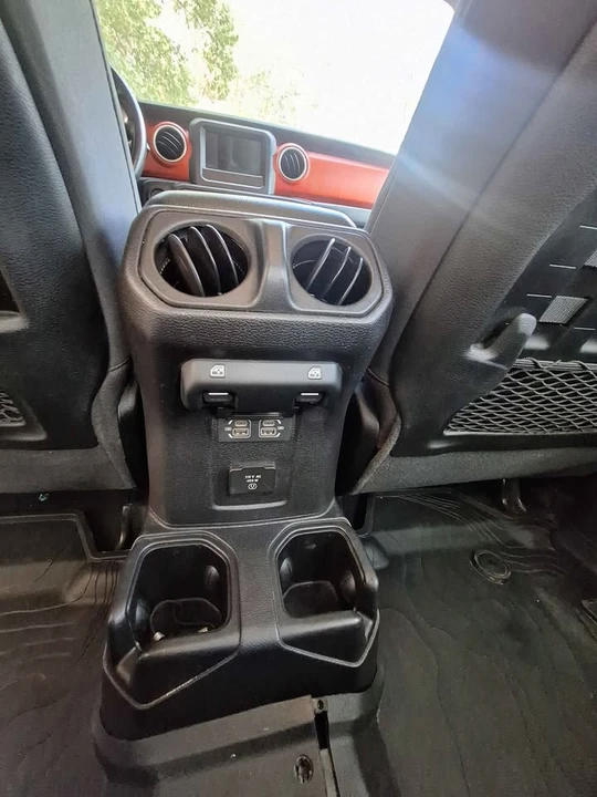 2021 Jeep JT Gladiator - Image 14 of 15
