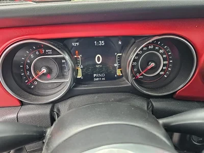 2021 Jeep JT Gladiator - Image 13 of 17