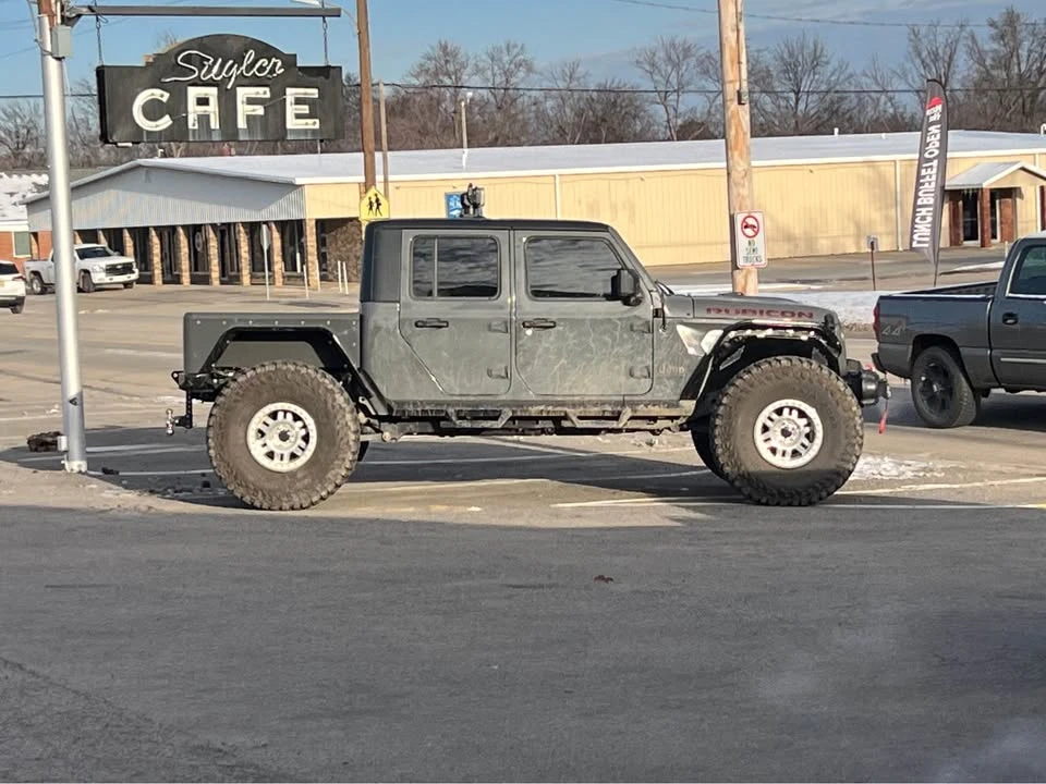 2021 Jeep JT Gladiator - Image 12 of 18