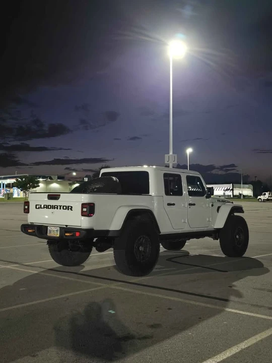 2021 Jeep JT Gladiator - Image 5 of 12