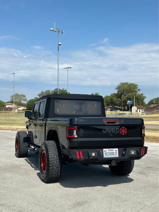 2021 Jeep JT Gladiator - Image 8 of 17