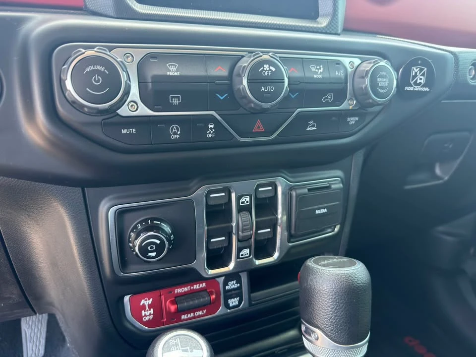 2021 Jeep JT Gladiator - Image 14 of 16