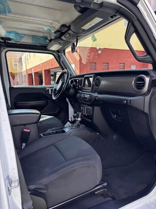 2021 Jeep JT Gladiator - Image 7 of 8