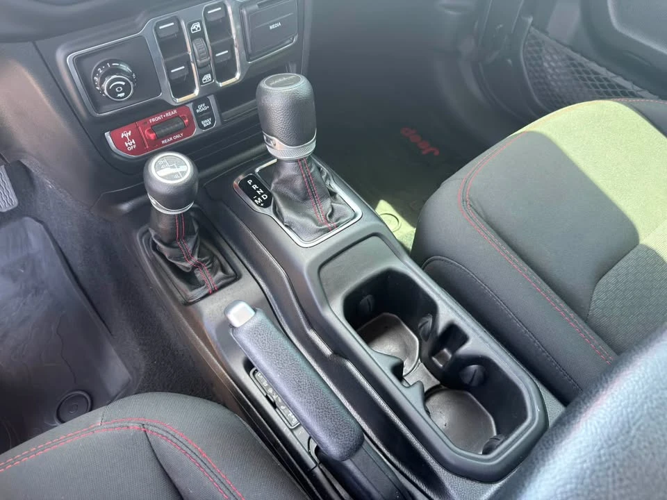 2021 Jeep JT Gladiator - Image 15 of 16
