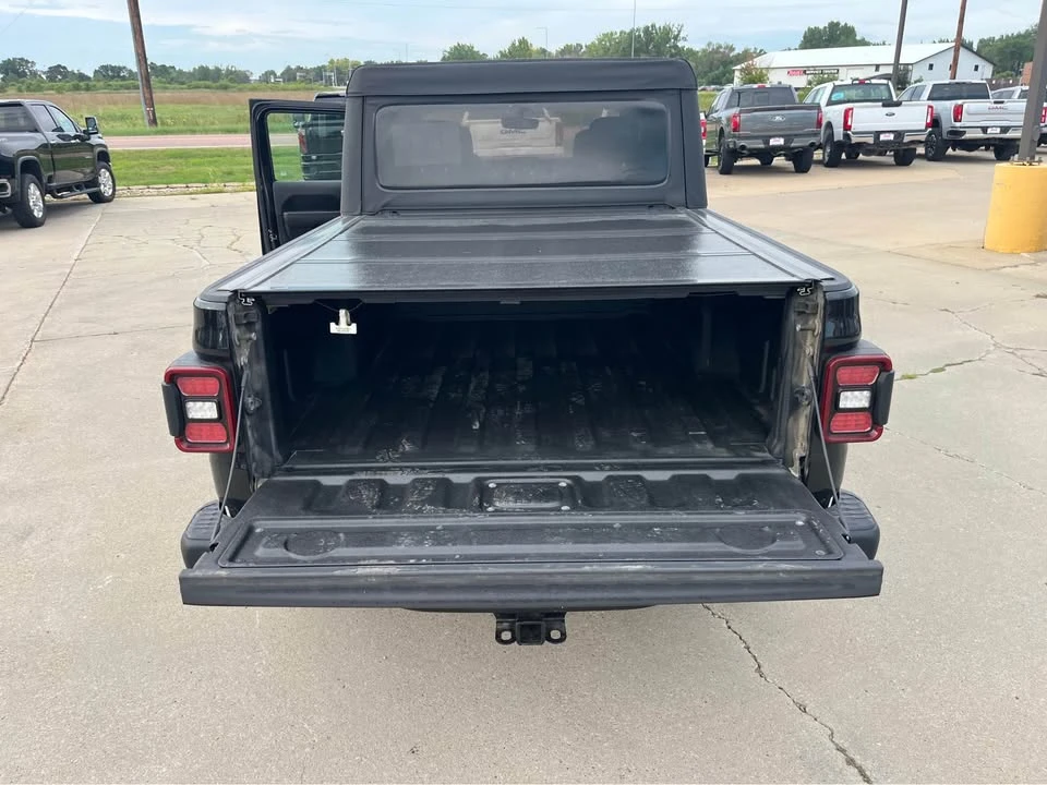 2021 Jeep JT Gladiator - Image 16 of 18