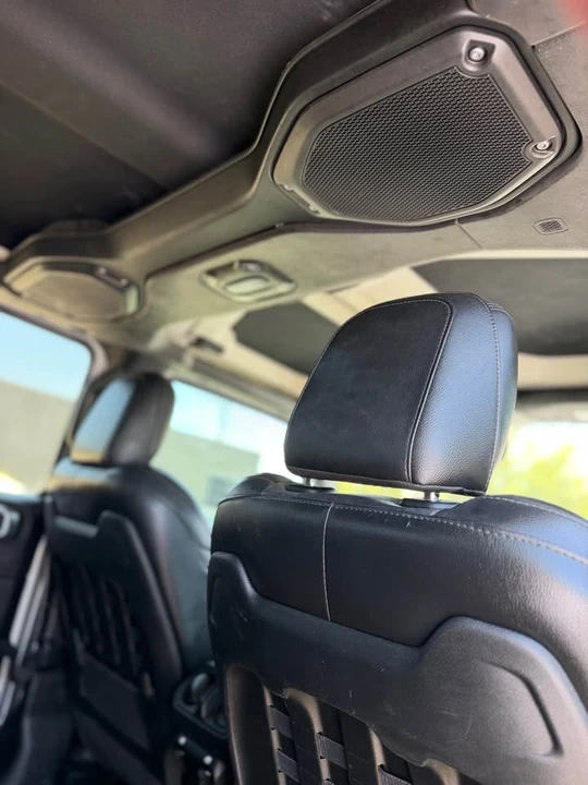 2021 Jeep JT Gladiator - Image 14 of 18