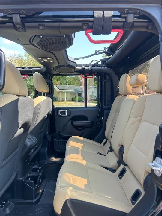 2021 Jeep JT Gladiator - Image 15 of 17