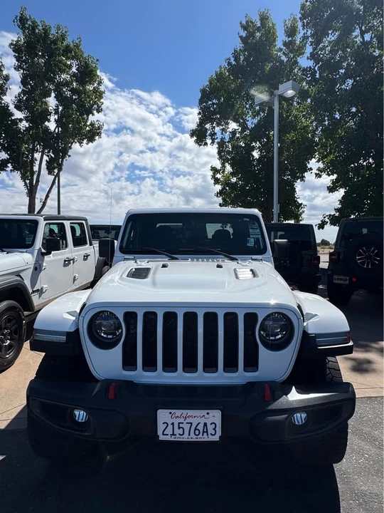 2021 Jeep JT Gladiator - Image 3 of 4