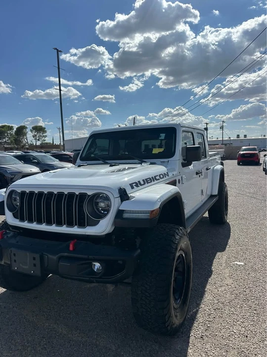 2021 Jeep JT Gladiator - Image 2 of 5