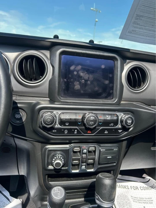 2021 Jeep JT Gladiator - Image 2 of 17