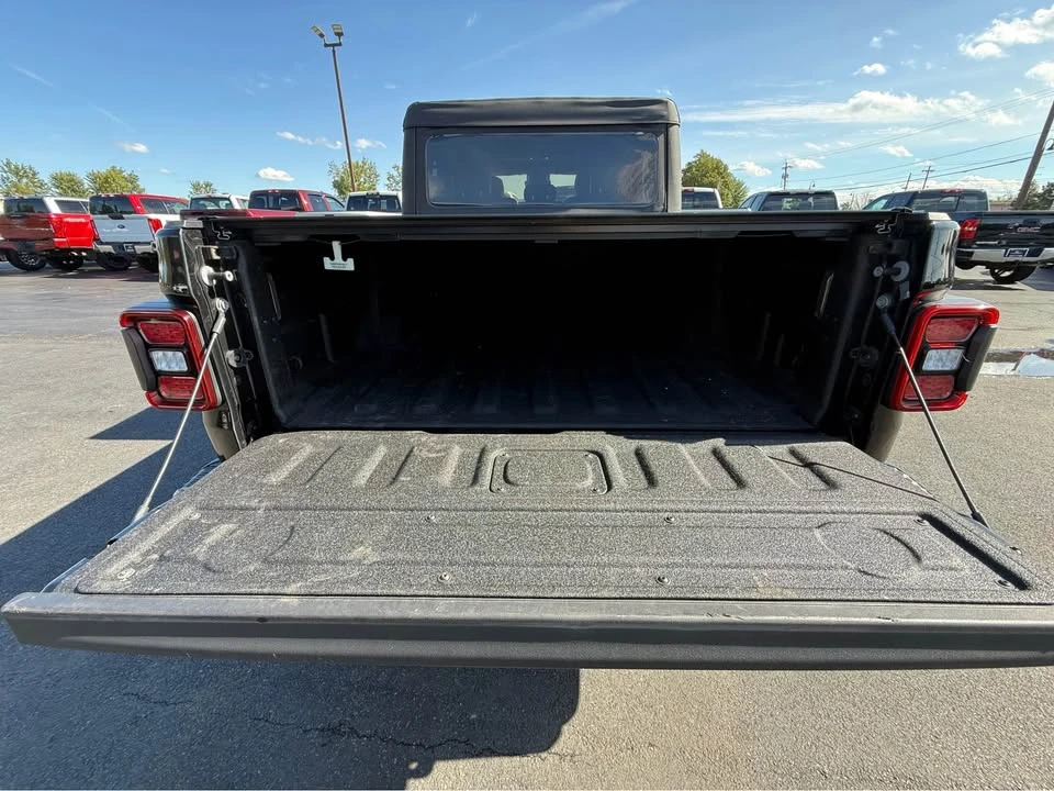 2021 Jeep JT Gladiator - Image 14 of 19