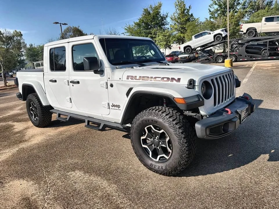 2021 Jeep JT Gladiator - Image 2 of 12
