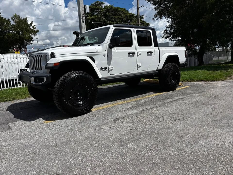 2021 Jeep JT Gladiator - Image 2 of 8