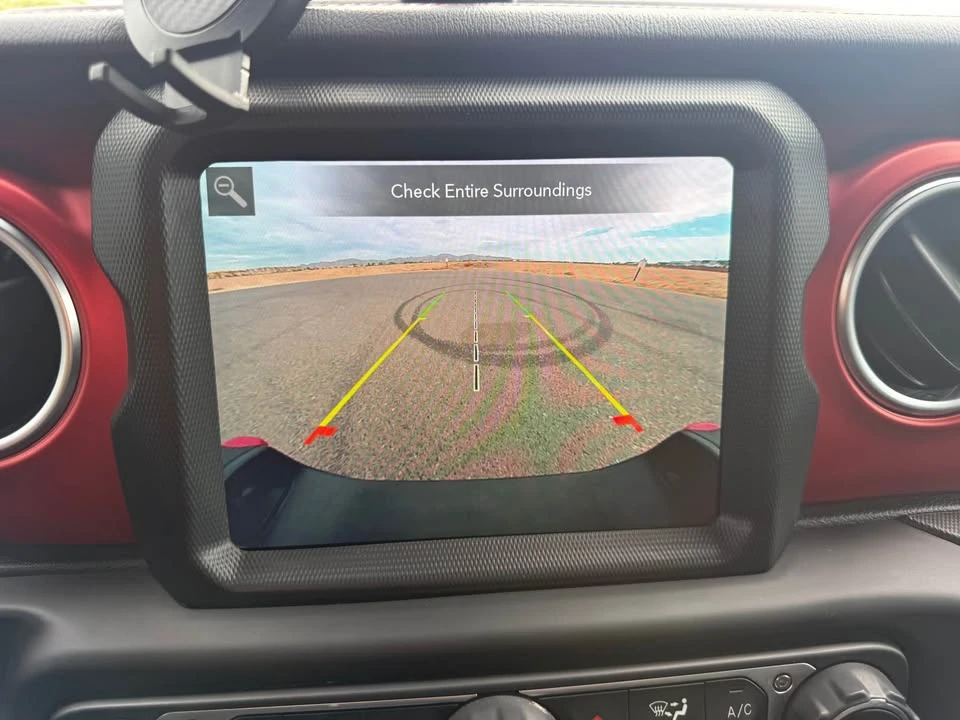 2021 Jeep JT Gladiator - Image 14 of 18
