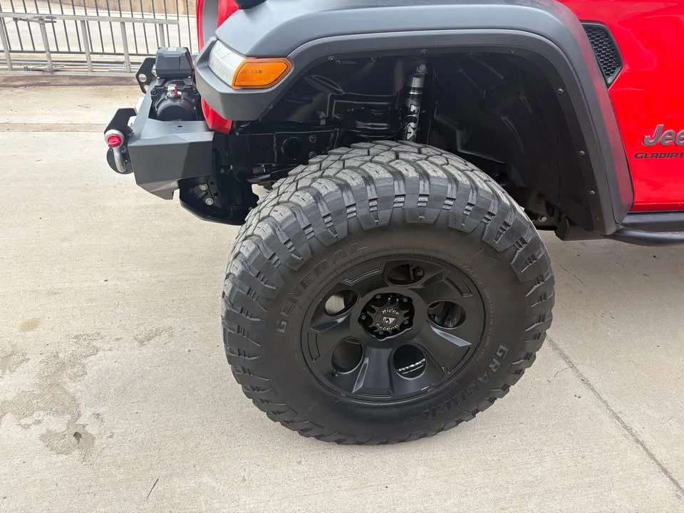 2021 Jeep JT Gladiator - Image 2 of 17