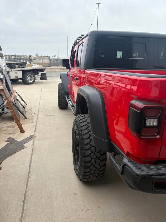 2021 Jeep JT Gladiator - Image 4 of 17