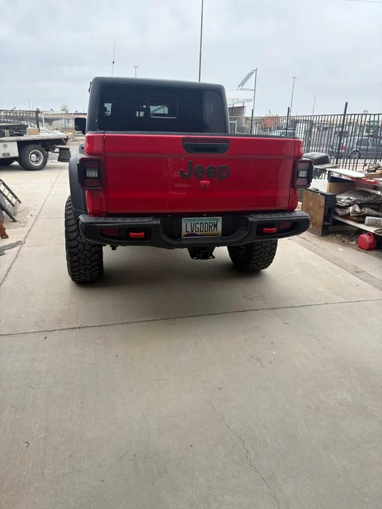 2021 Jeep JT Gladiator - Image 17 of 17