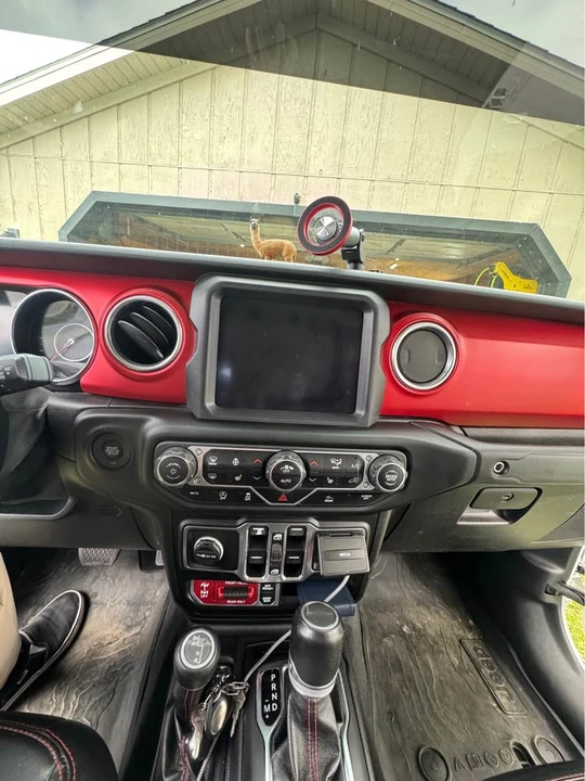 2021 Jeep JT Gladiator - Image 11 of 16
