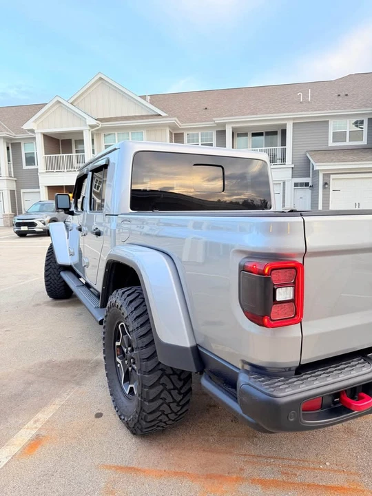 2021 Jeep JT Gladiator - Image 12 of 14