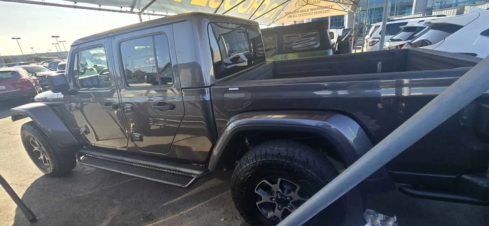 2021 Jeep JT Gladiator - Image 2 of 5