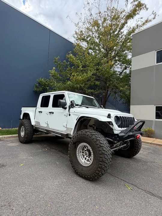 2021 Jeep JT Gladiator - Image 2 of 19